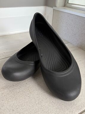 Crocs Black Women's Slip-On Ballet Flats